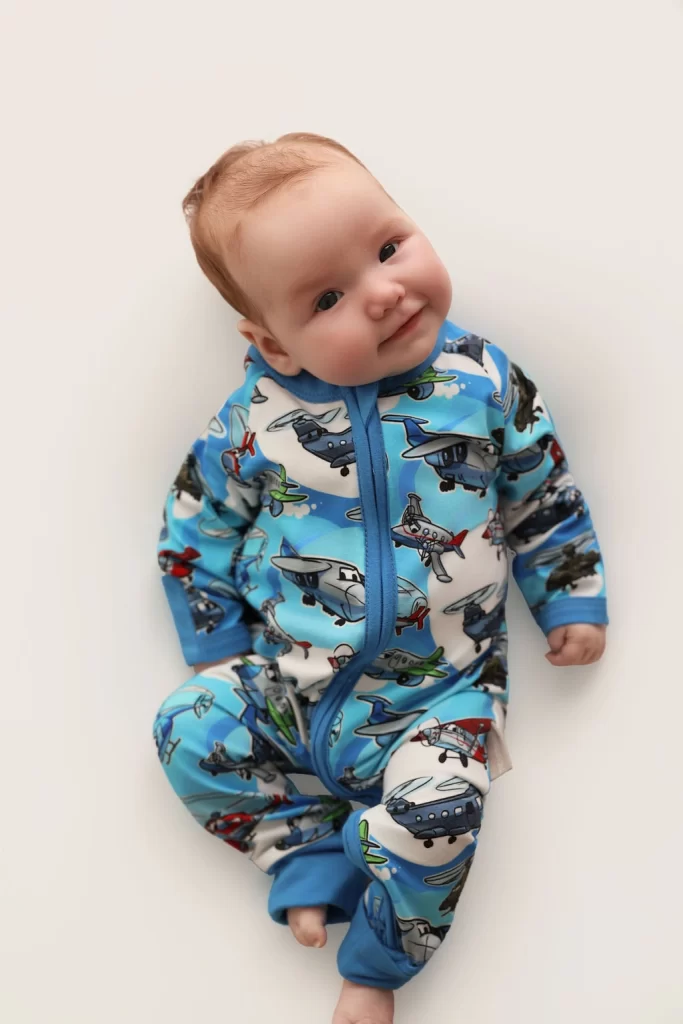 wholesale-organic-cotton-baby-sleepsuits